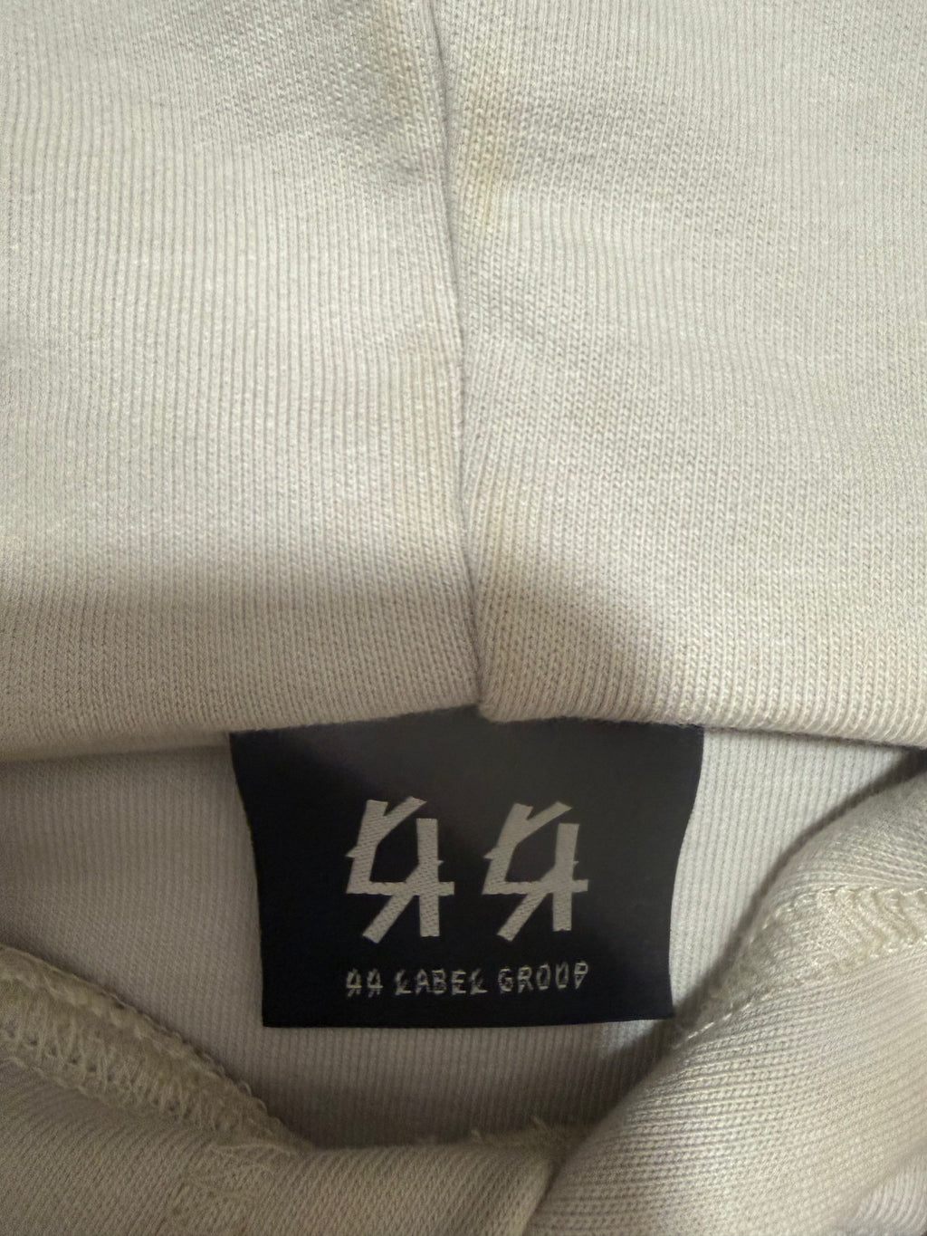 Sweat shirt